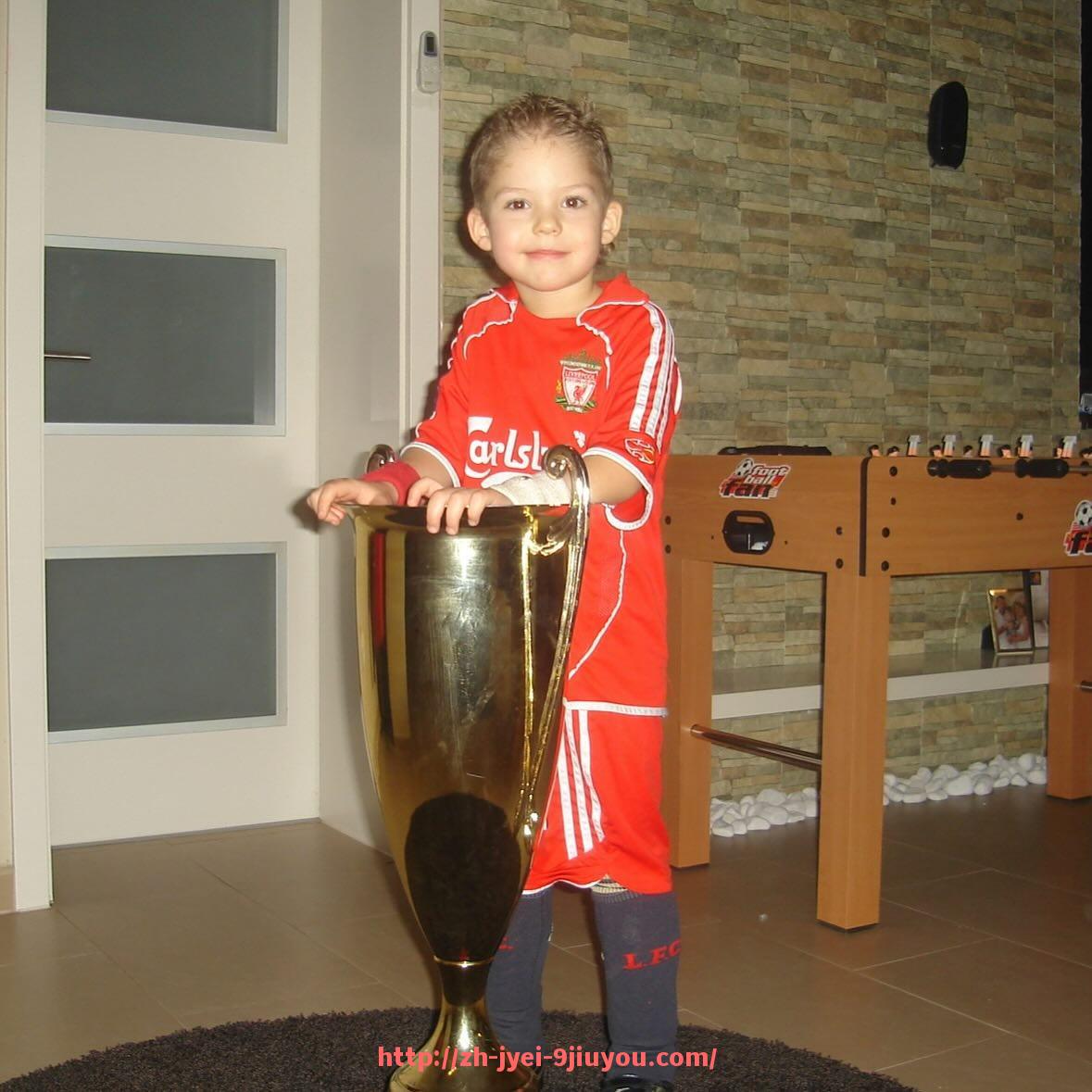 jiuyou九游娱乐-世俱杯比赛比分变动前后控球率的显著变化分析